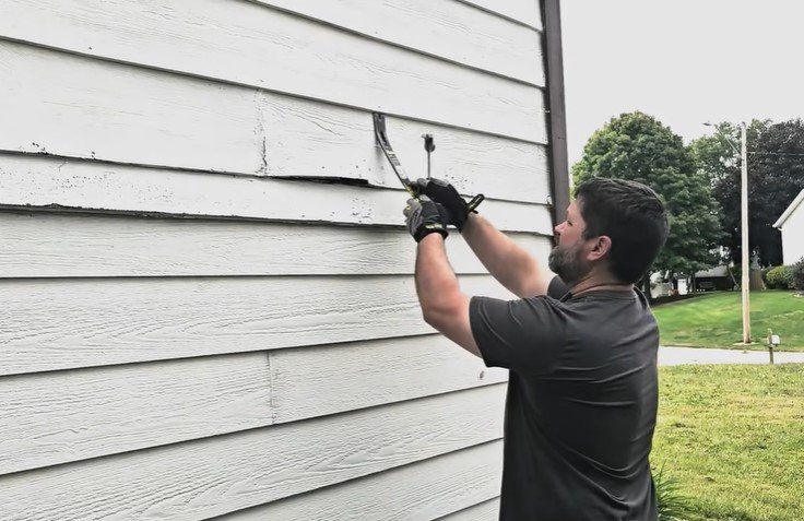 siding repair in Minneapolis